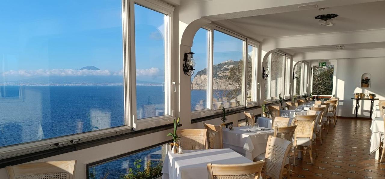 Hotel Villa Garden Sant'Agnello Exteriör bild
