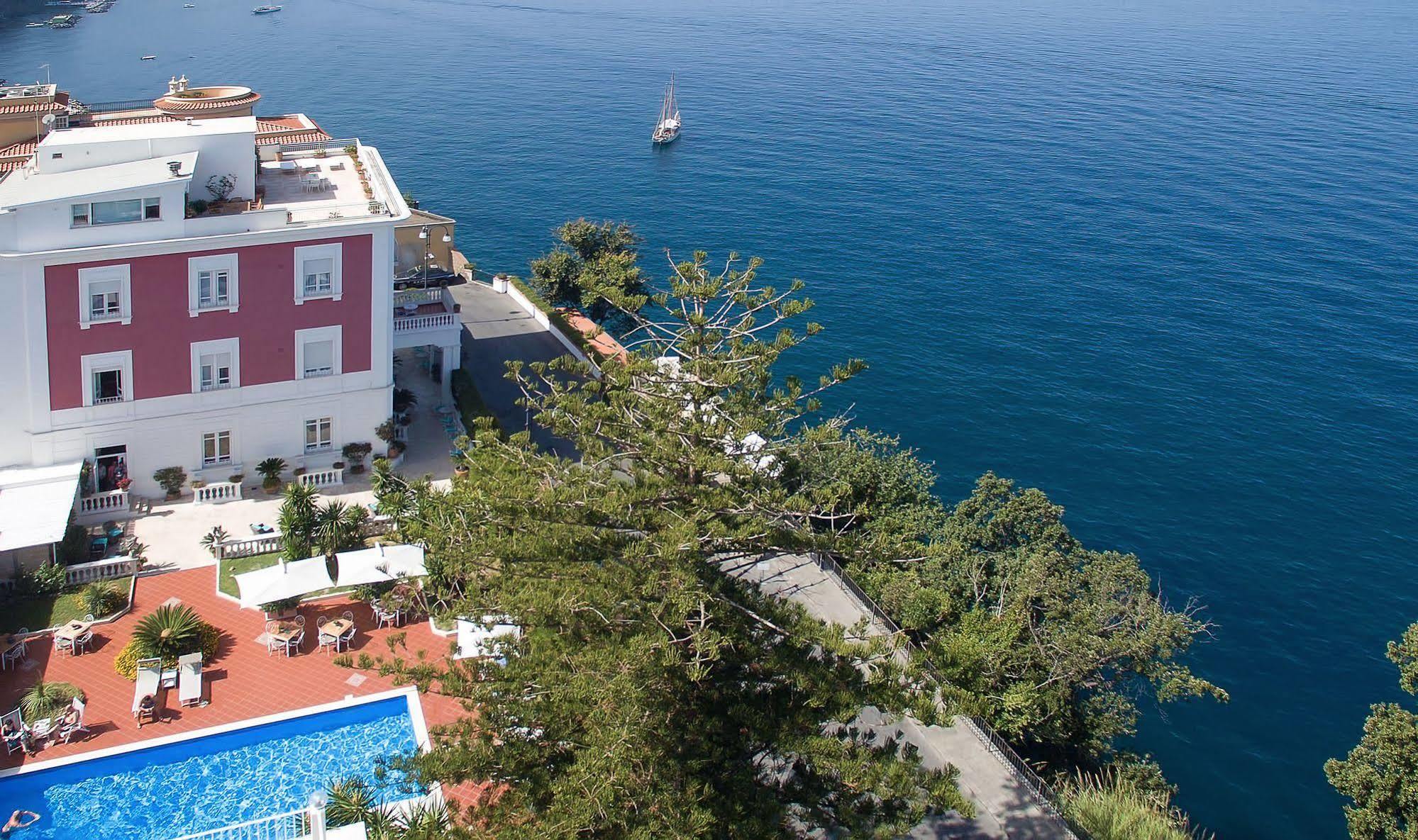 Hotel Villa Garden Sant'Agnello Exteriör bild