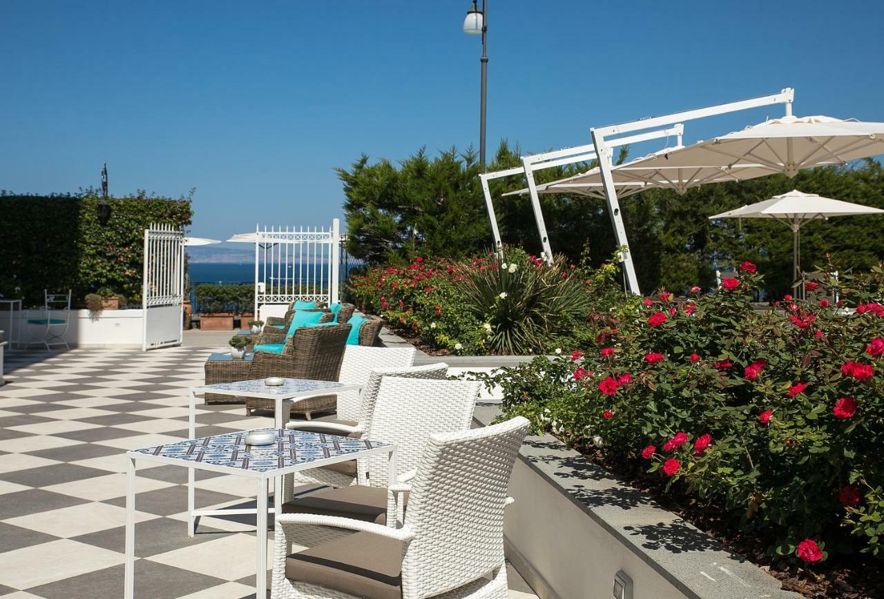 Hotel Villa Garden Sant'Agnello Exteriör bild